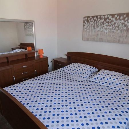 Apartments Ivana Постира Экстерьер фото