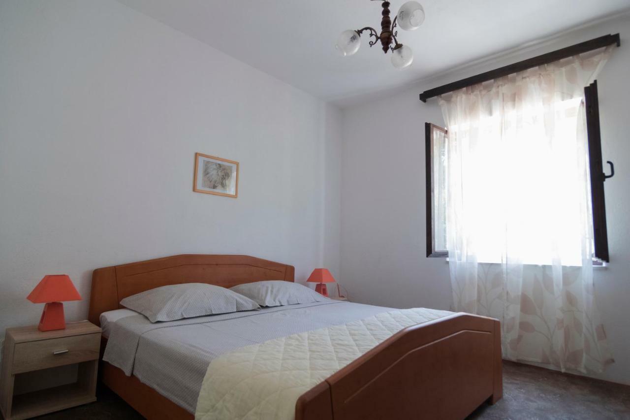 Apartments Ivana Постира Экстерьер фото